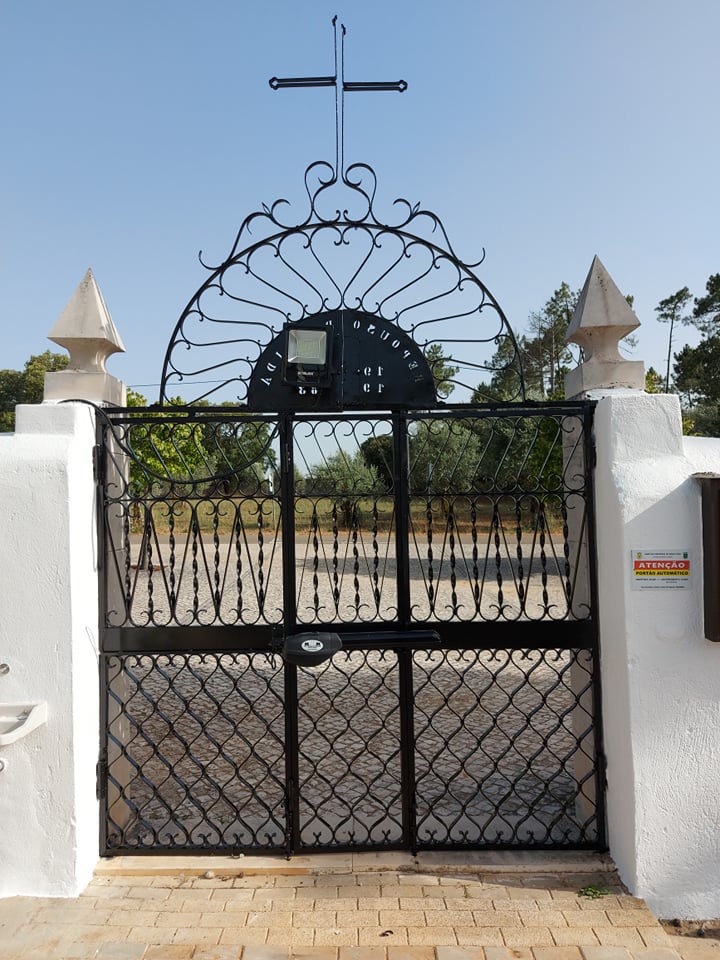 careias 3