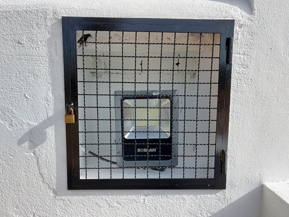 careias 4